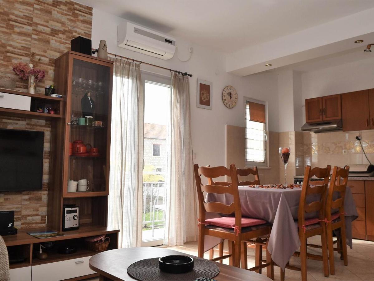 Apartment Manigo Супетар Екстер'єр фото